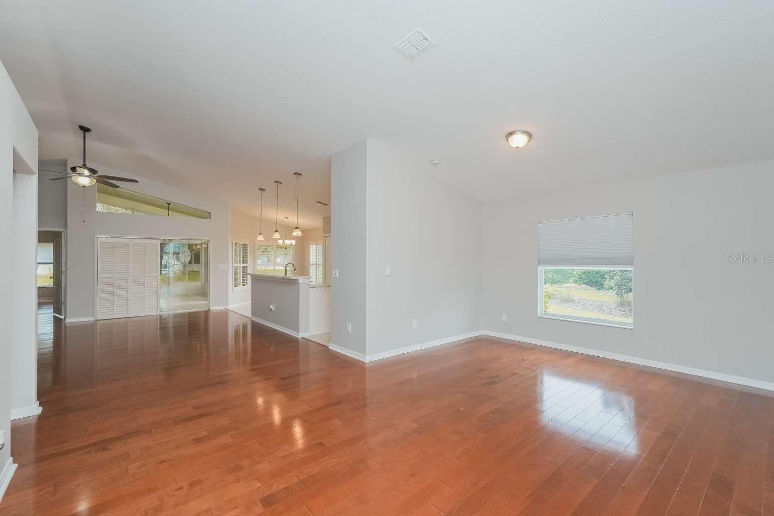 WELLINGTON AT SEVEN HILLS PH 7 - Residential