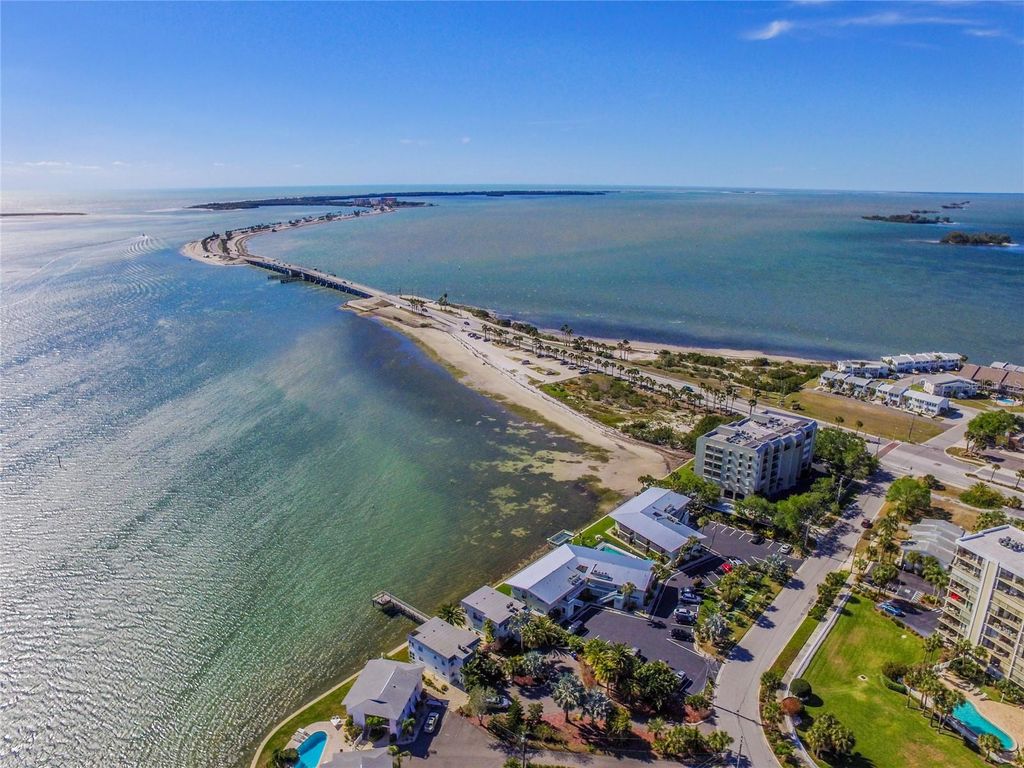 Photo of 2566 Gary Circle #3, Dunedin, FL 34698 (MLS # TB8492959)