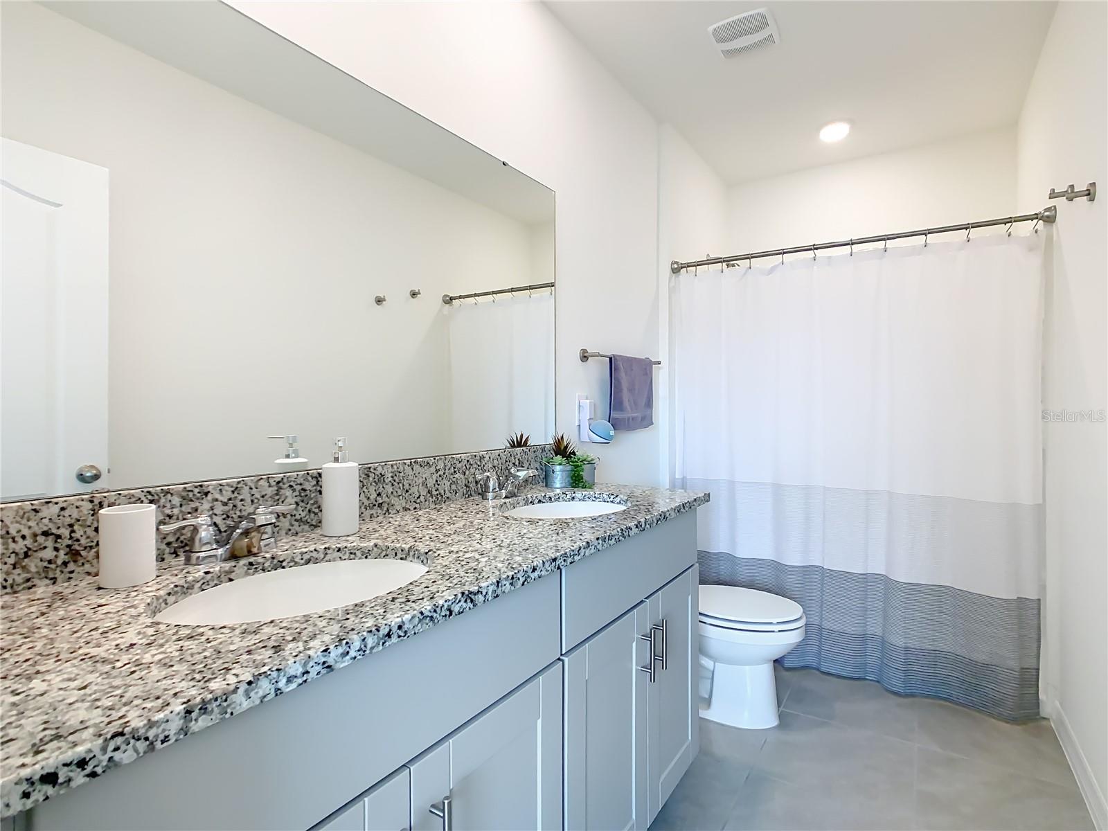 OSCEOLA VILLAGE CENTER - Residential Lease