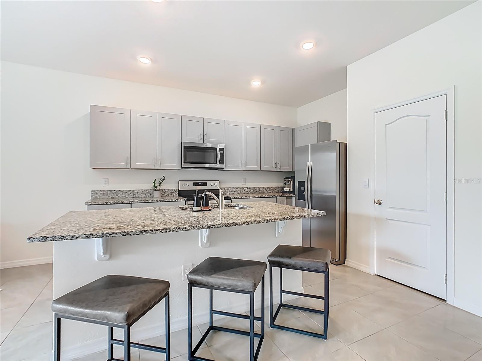 OSCEOLA VILLAGE CENTER - Residential Lease