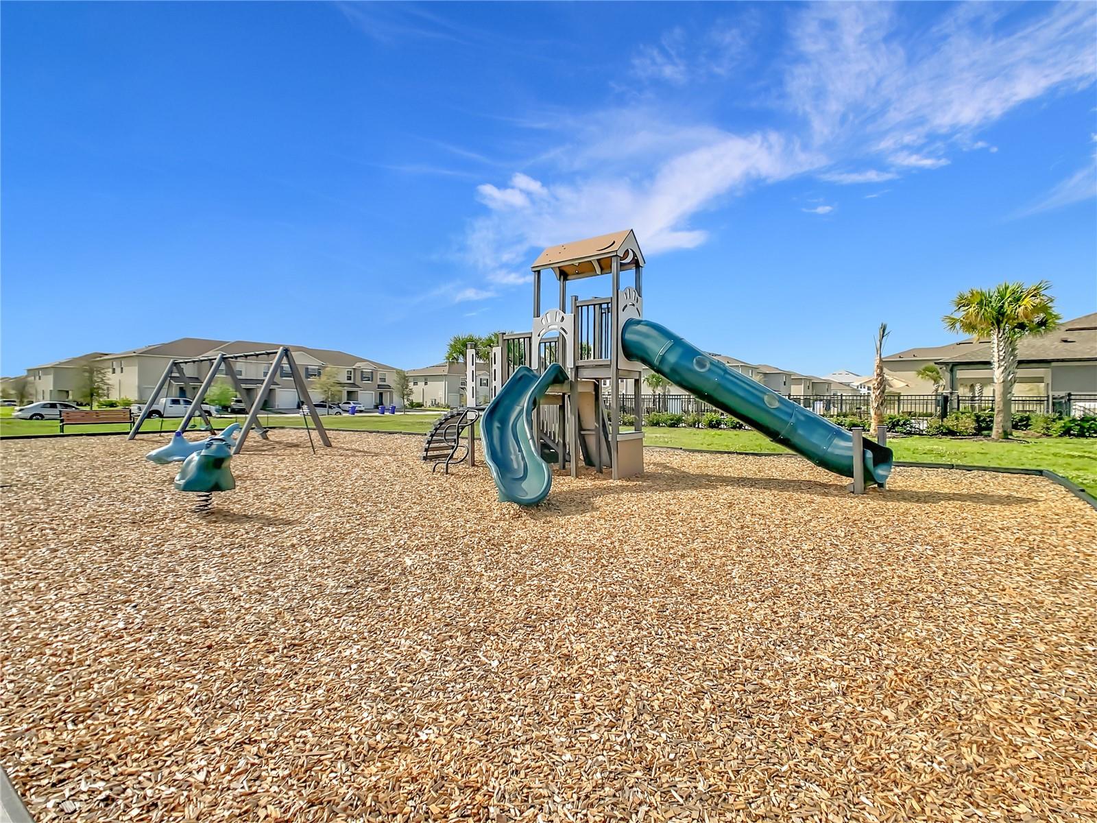 OSCEOLA VILLAGE CENTER - Residential Lease