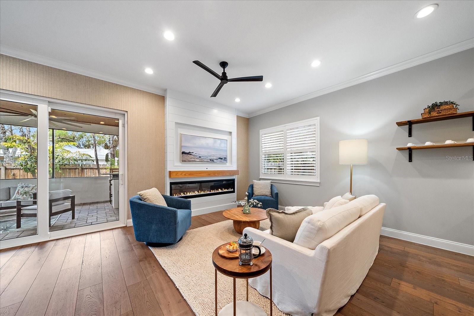 GREENWICH - Residential