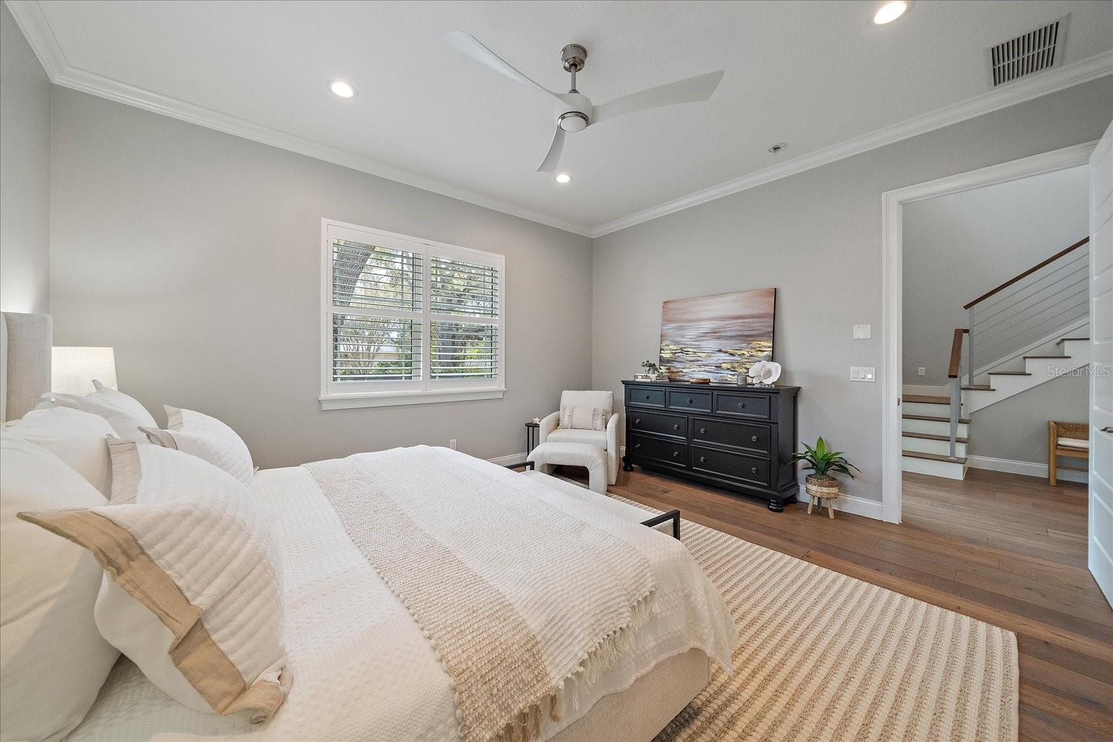 GREENWICH - Residential