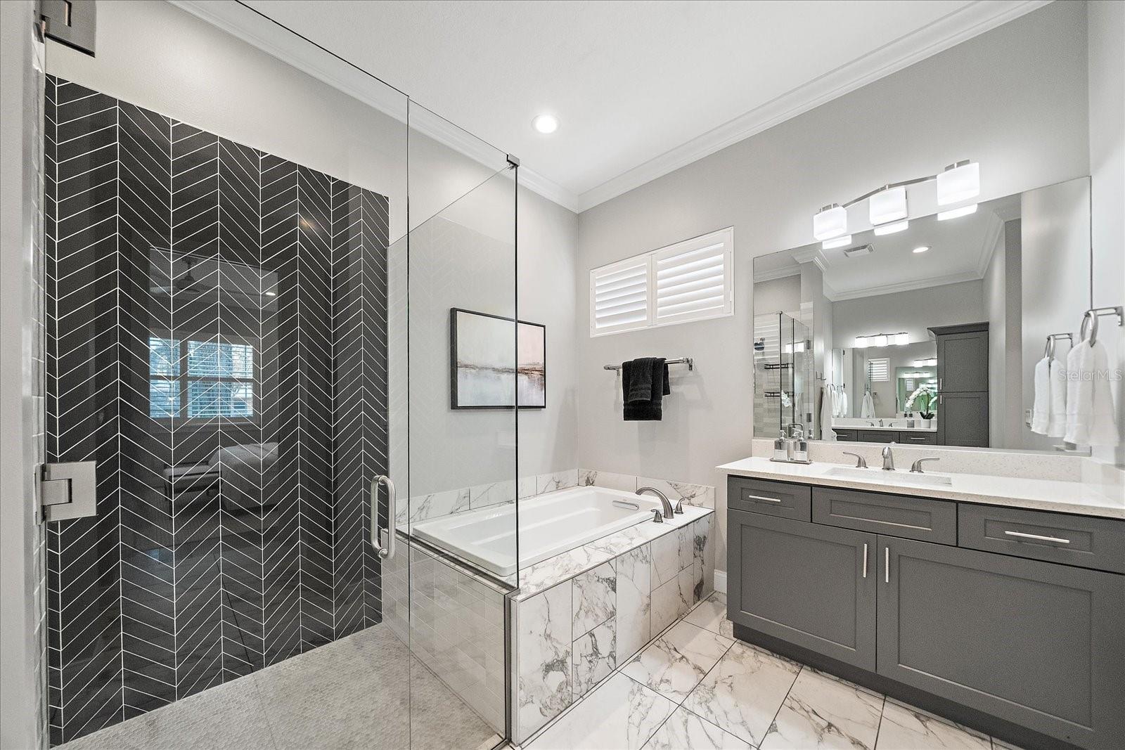 GREENWICH - Residential