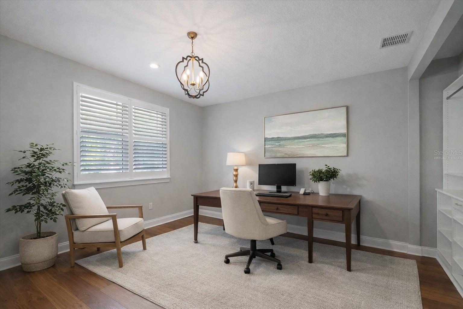 GREENWICH - Residential