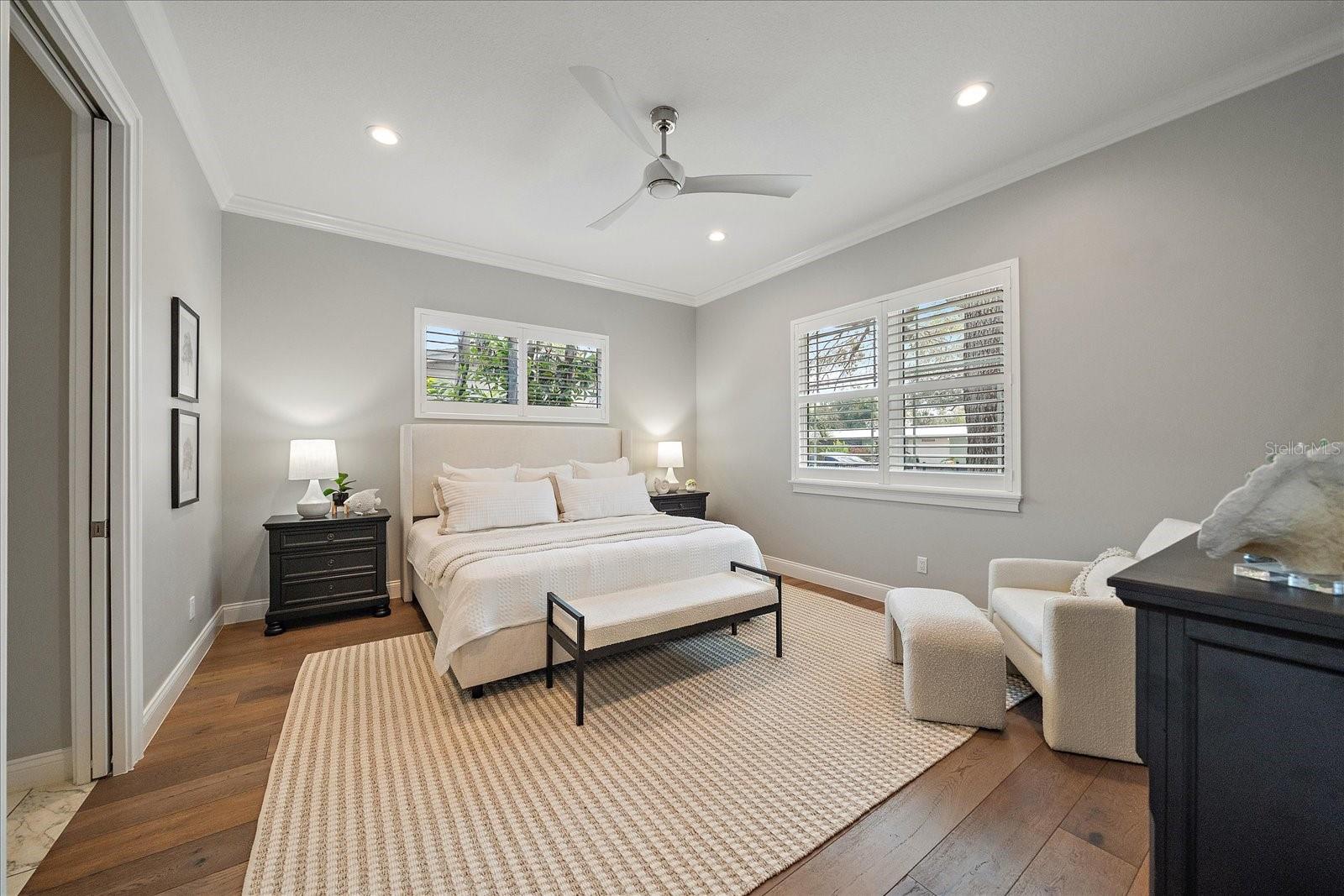 GREENWICH - Residential