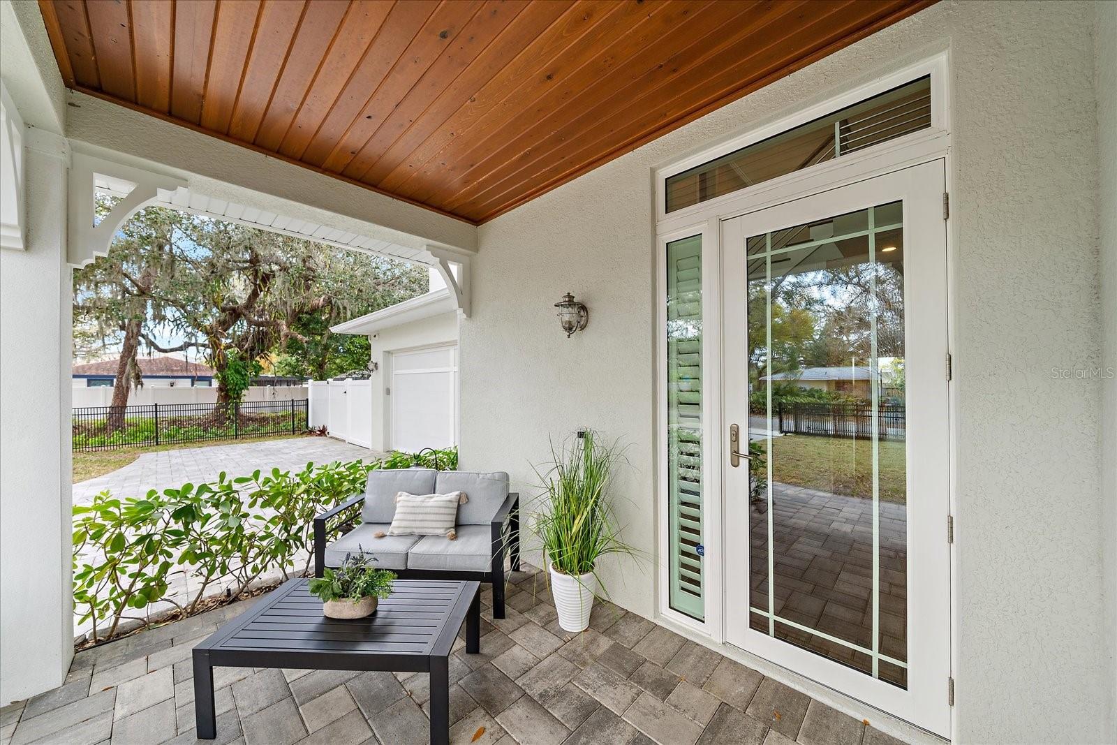 GREENWICH - Residential