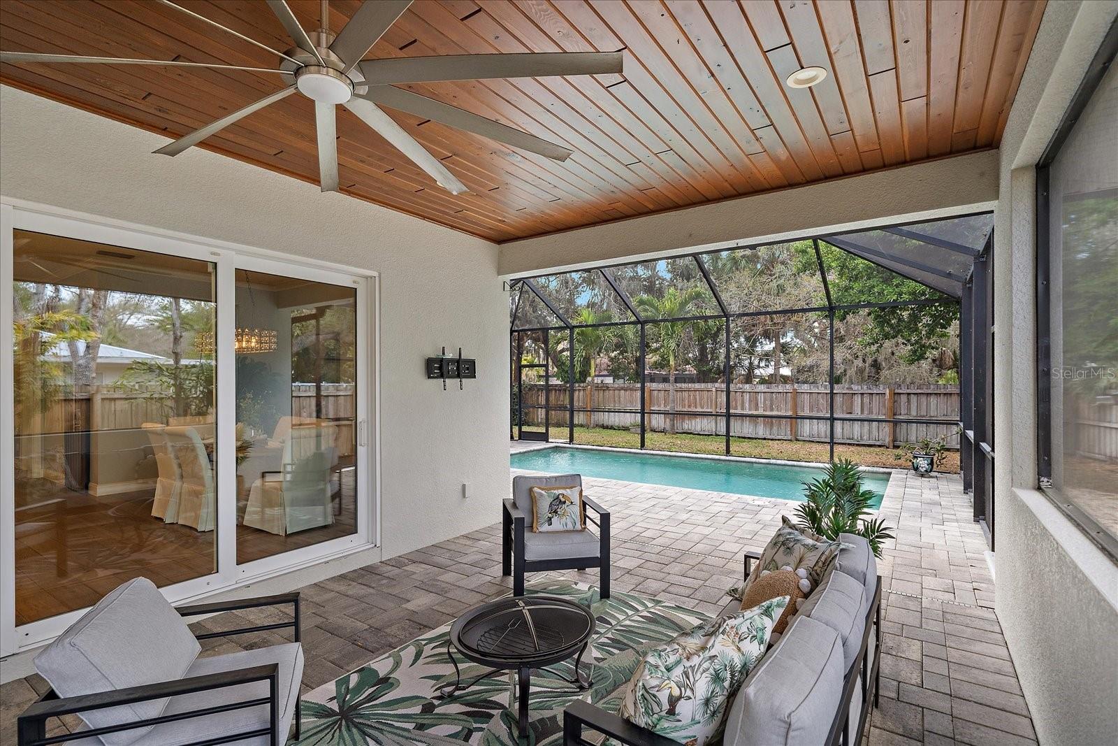 GREENWICH - Residential