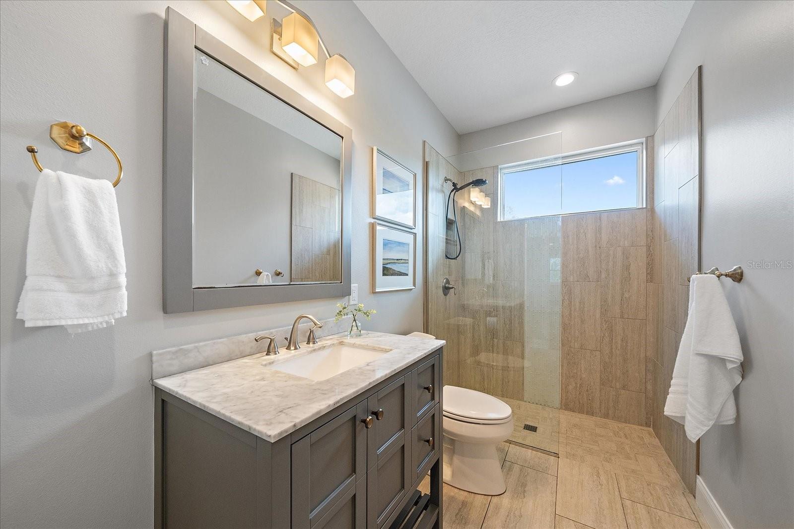 GREENWICH - Residential