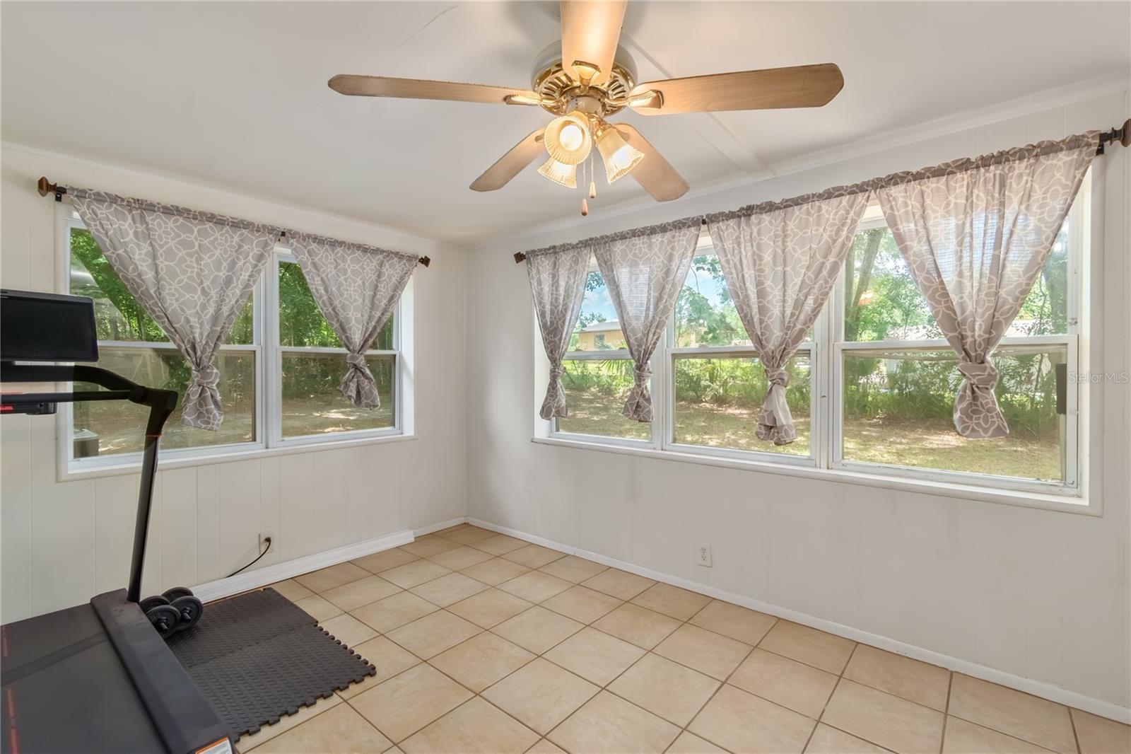 MARION OAKS UN 02 - Residential