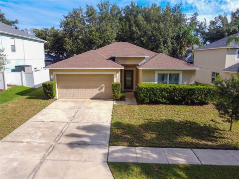 Photo of 2339 Foxtree Road, Tavares, FL 32778 (MLS # G5101925)