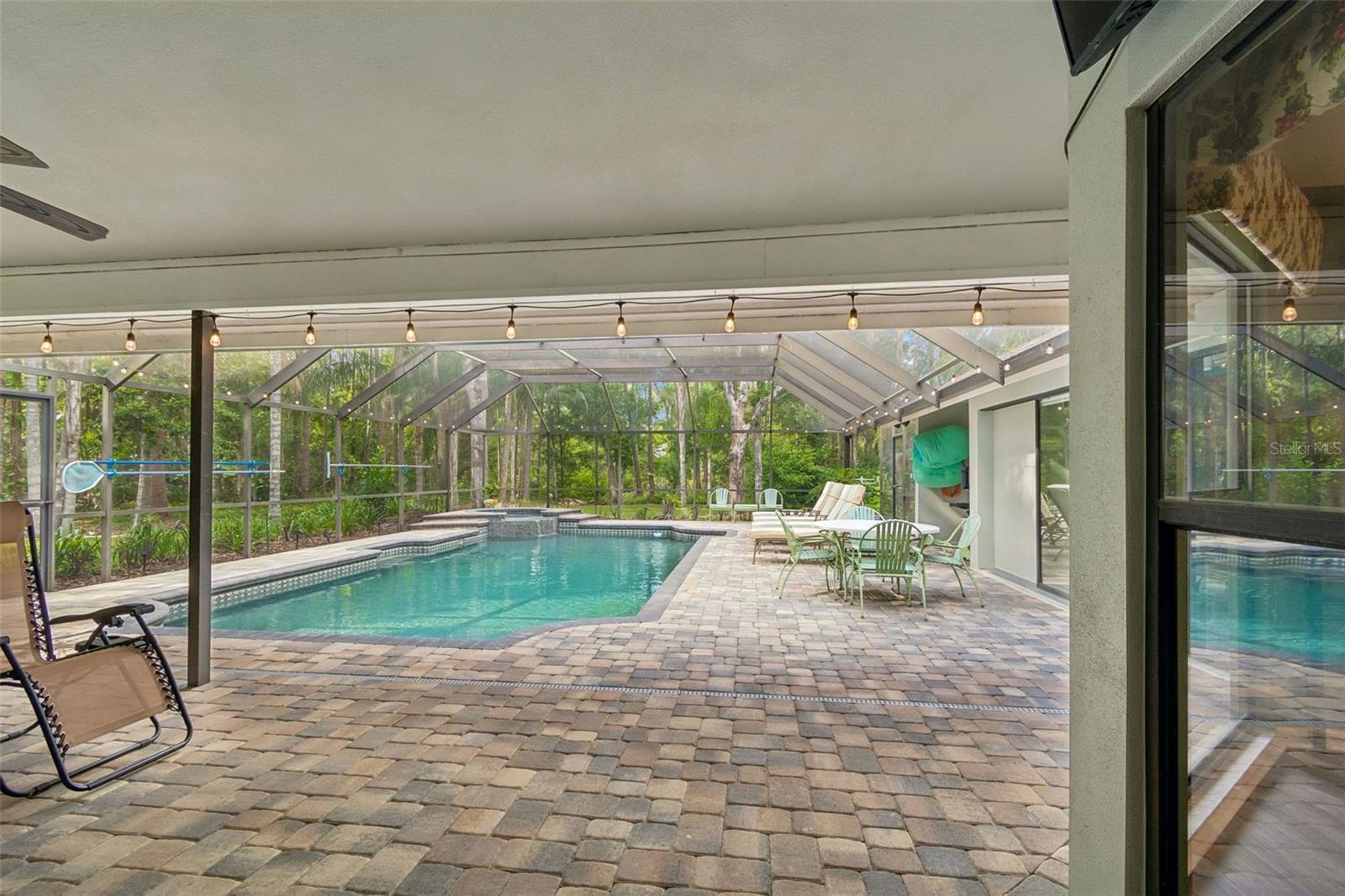 WOODRIDGE - Residential