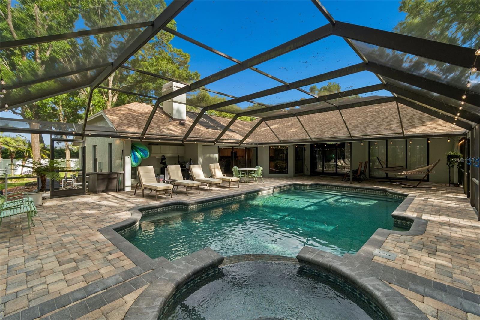 WOODRIDGE - Residential