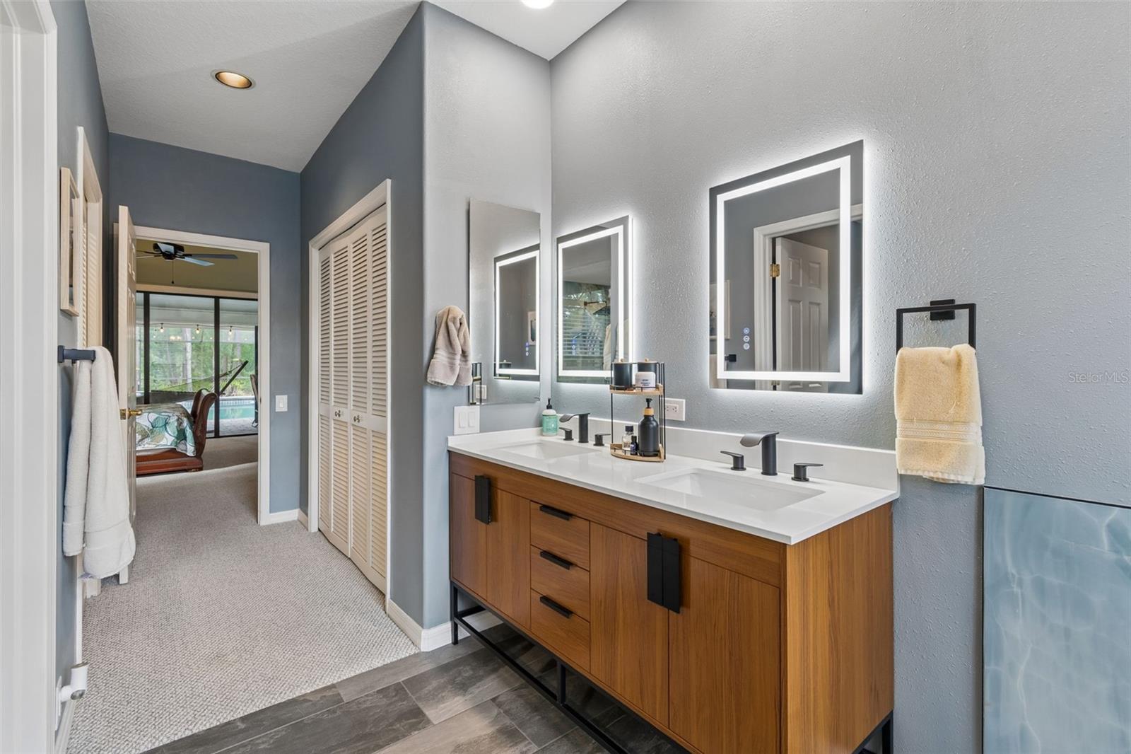 WOODRIDGE - Residential