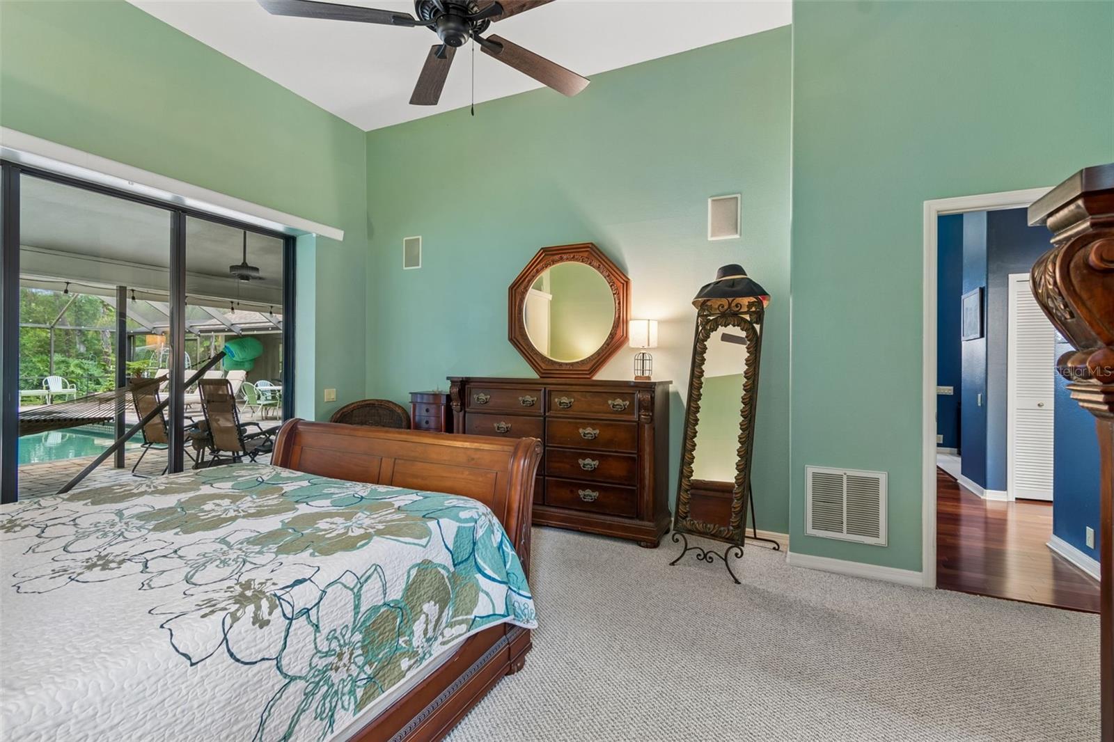 WOODRIDGE - Residential