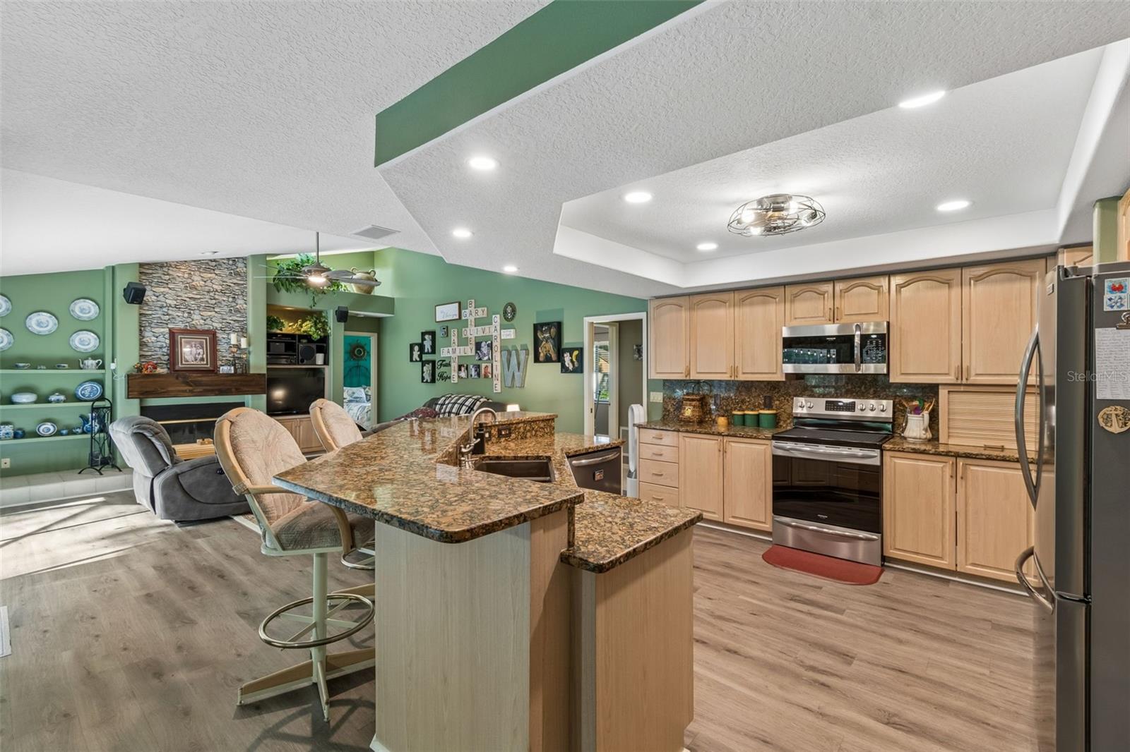 WOODRIDGE - Residential