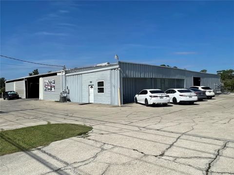 Tiny photo for 2206 Griffin Road, Leesburg, FL 34748 (MLS # G5104456)