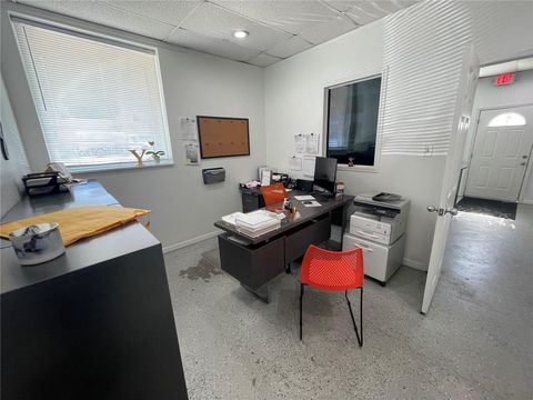 Tiny photo for 2206 Griffin Road, Leesburg, FL 34748 (MLS # G5104456)