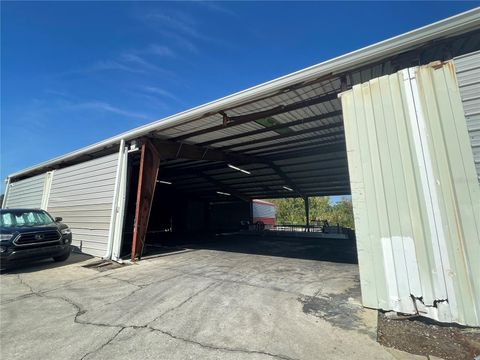 Tiny photo for 2206 Griffin Road, Leesburg, FL 34748 (MLS # G5104456)