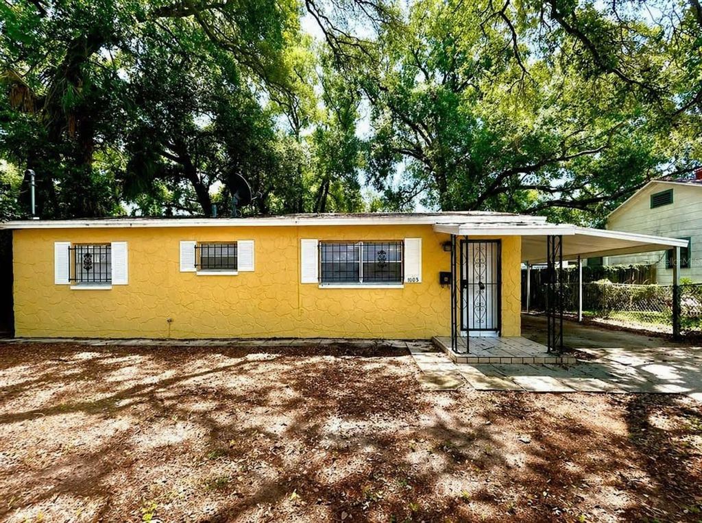 Photo of 1003 E 22nd Avenue, Tampa, FL 33605 (MLS # TB8501952)