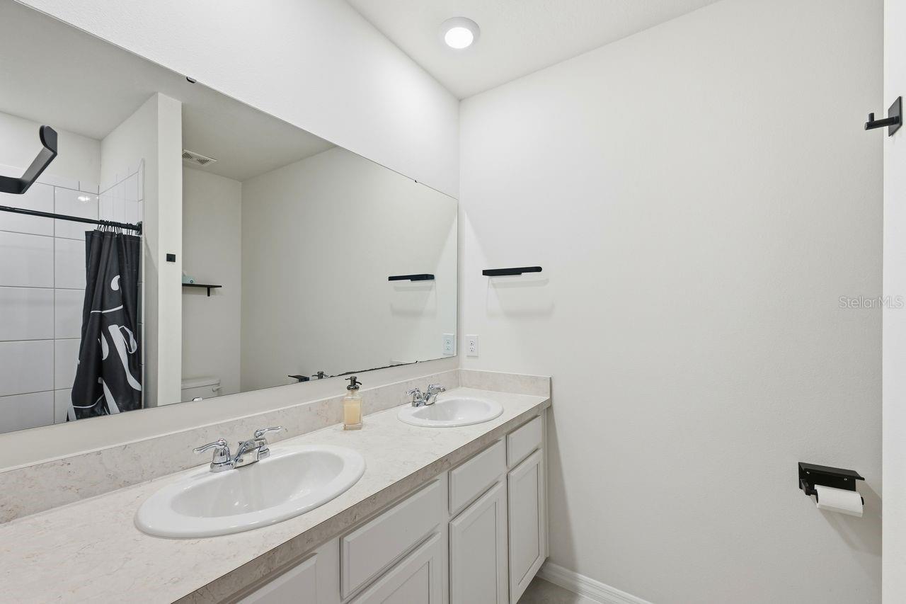 RIVERBEND - Residential