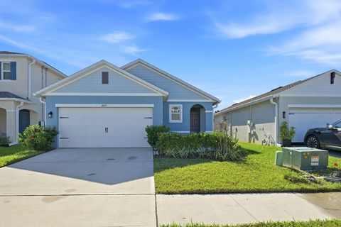 Photo of 2033 Twin Flower Lane, Sanford, FL 32771 (MLS # O6360125)
