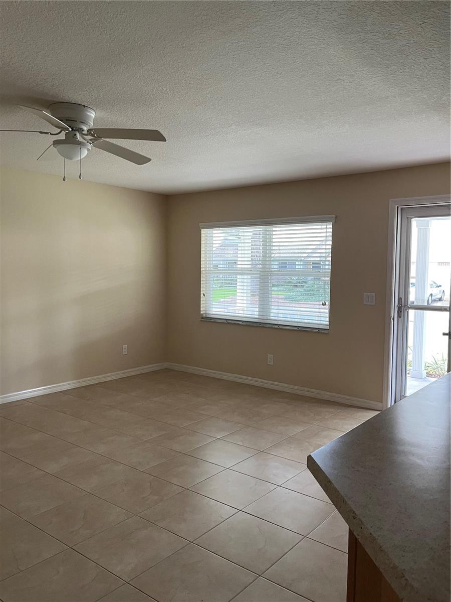 ON TOP OF THE WORLD - Residential Lease