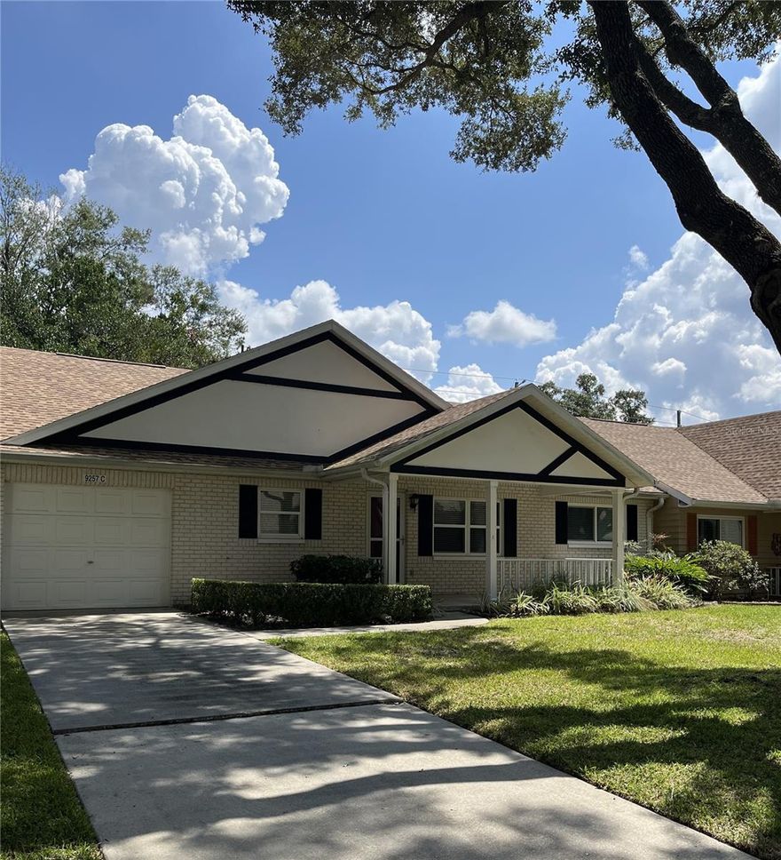 Unfurnished Villa for rent in On Top of the World!
This cozy 1,369 sq. ft. Birmingham Model features 2 bedrooms, 2 bathrooms and an oversized one car garage.  The kitchen has counters that open to a separate dining area and living room.  The open split bedroom floorplan make this villa feel so spacious.   The back lanai has no houses directly behind and the home is located on a peaceful tree lined street in Friendship Colony. Come enjoy everything this villa has to offer, because as always, the numerous amenities are included in the lease. $1600 per month plus utilities.  Minimum 1 year lease - PET FRIENDLY! (Property ID 2069CFC)