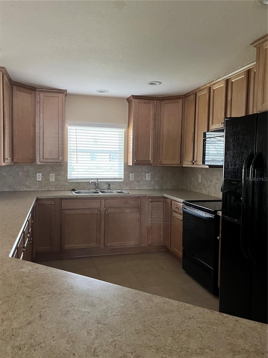 ON TOP OF THE WORLD - Residential Lease