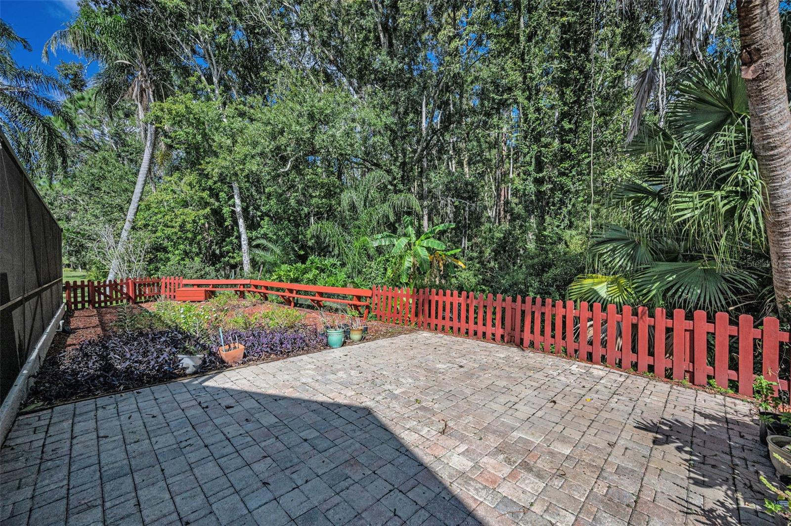 LAKESHORE VILLAGE AT WOODFIELD - Residential