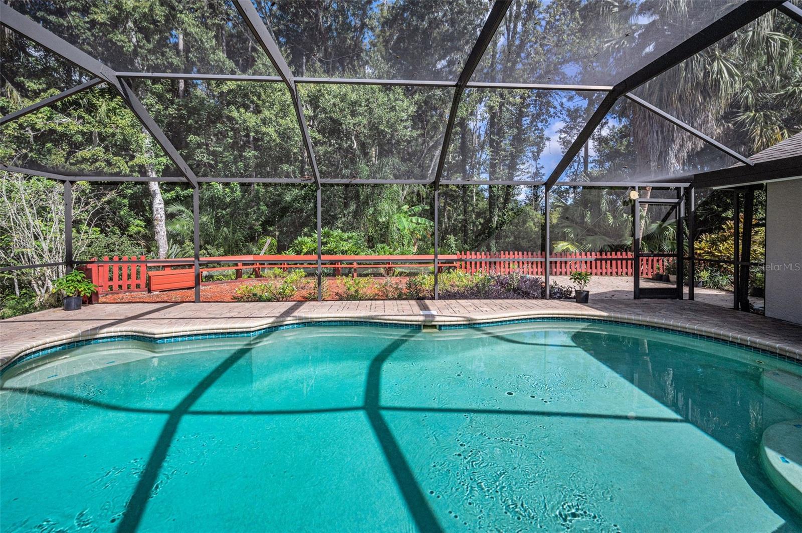 LAKESHORE VILLAGE AT WOODFIELD - Residential