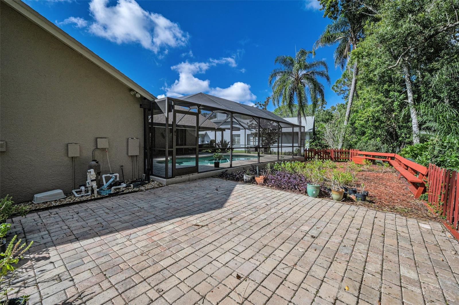 LAKESHORE VILLAGE AT WOODFIELD - Residential