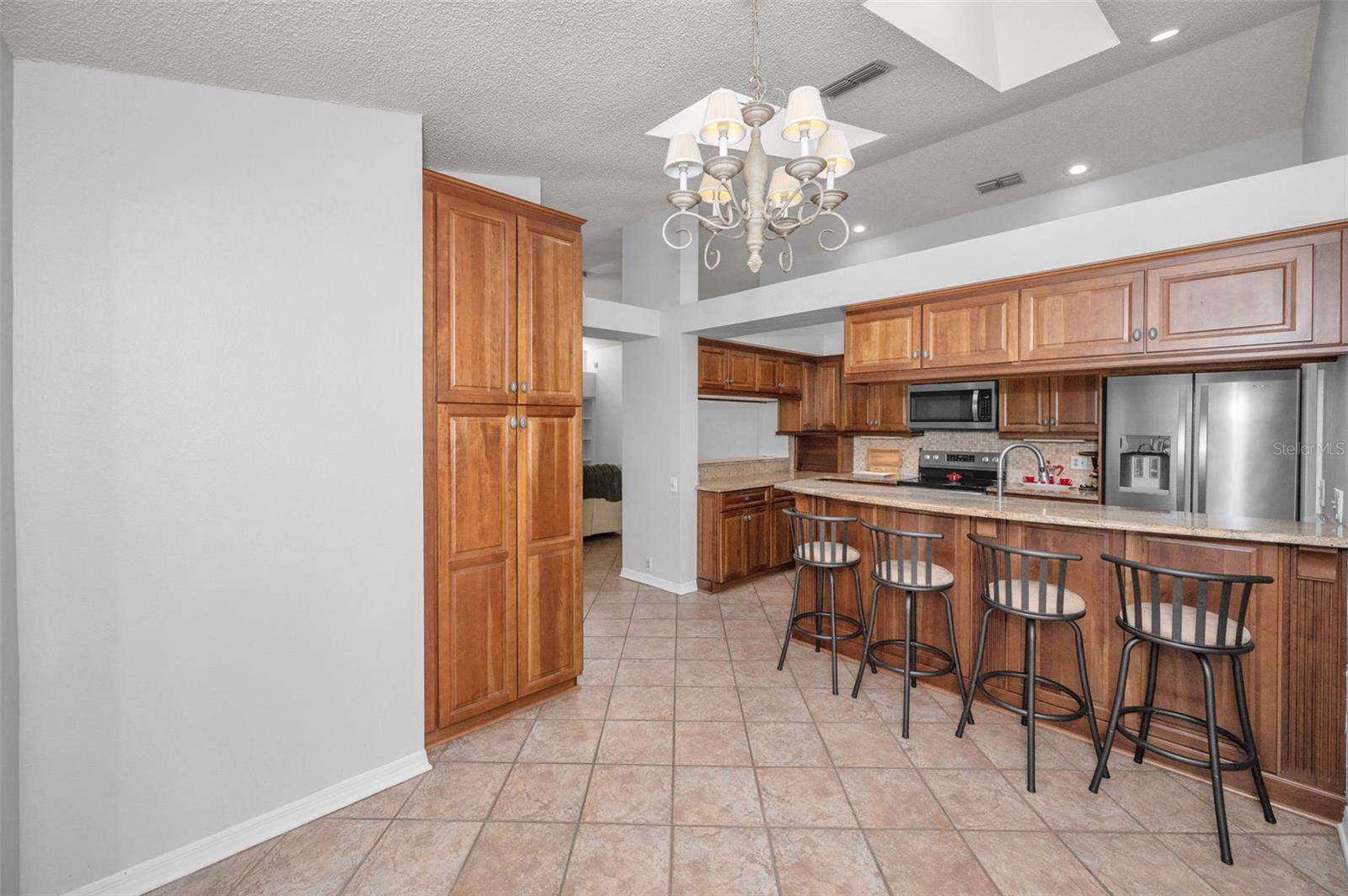 LAKESHORE VILLAGE AT WOODFIELD - Residential