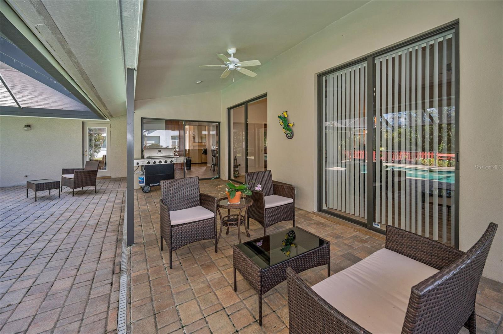 LAKESHORE VILLAGE AT WOODFIELD - Residential