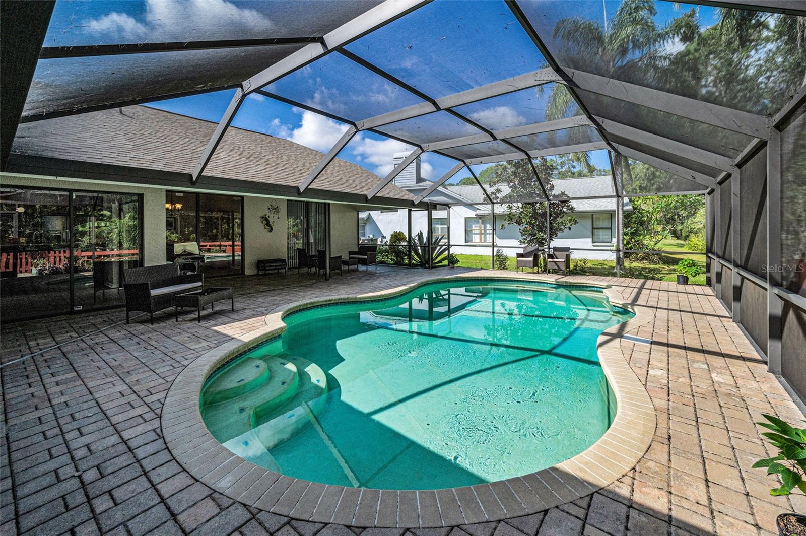 LAKESHORE VILLAGE AT WOODFIELD - Residential