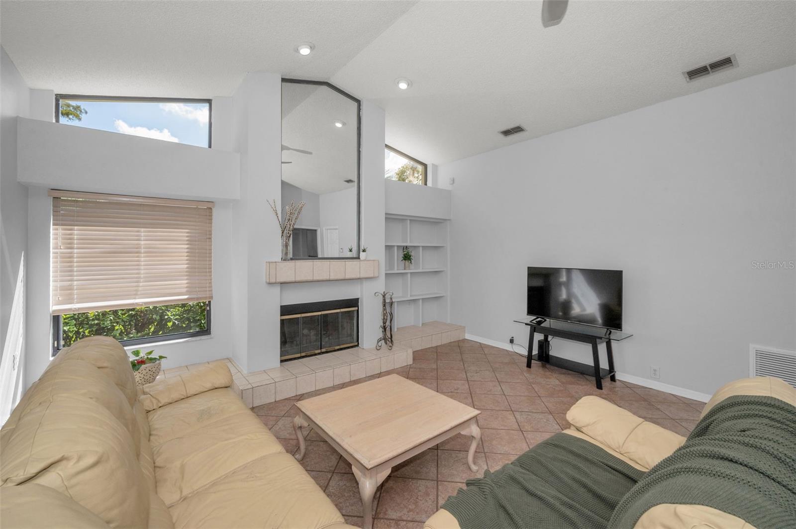 LAKESHORE VILLAGE AT WOODFIELD - Residential