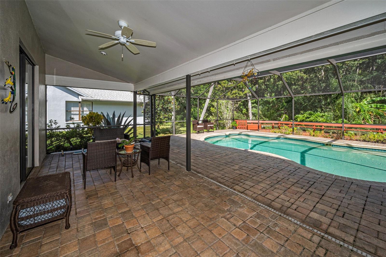 LAKESHORE VILLAGE AT WOODFIELD - Residential