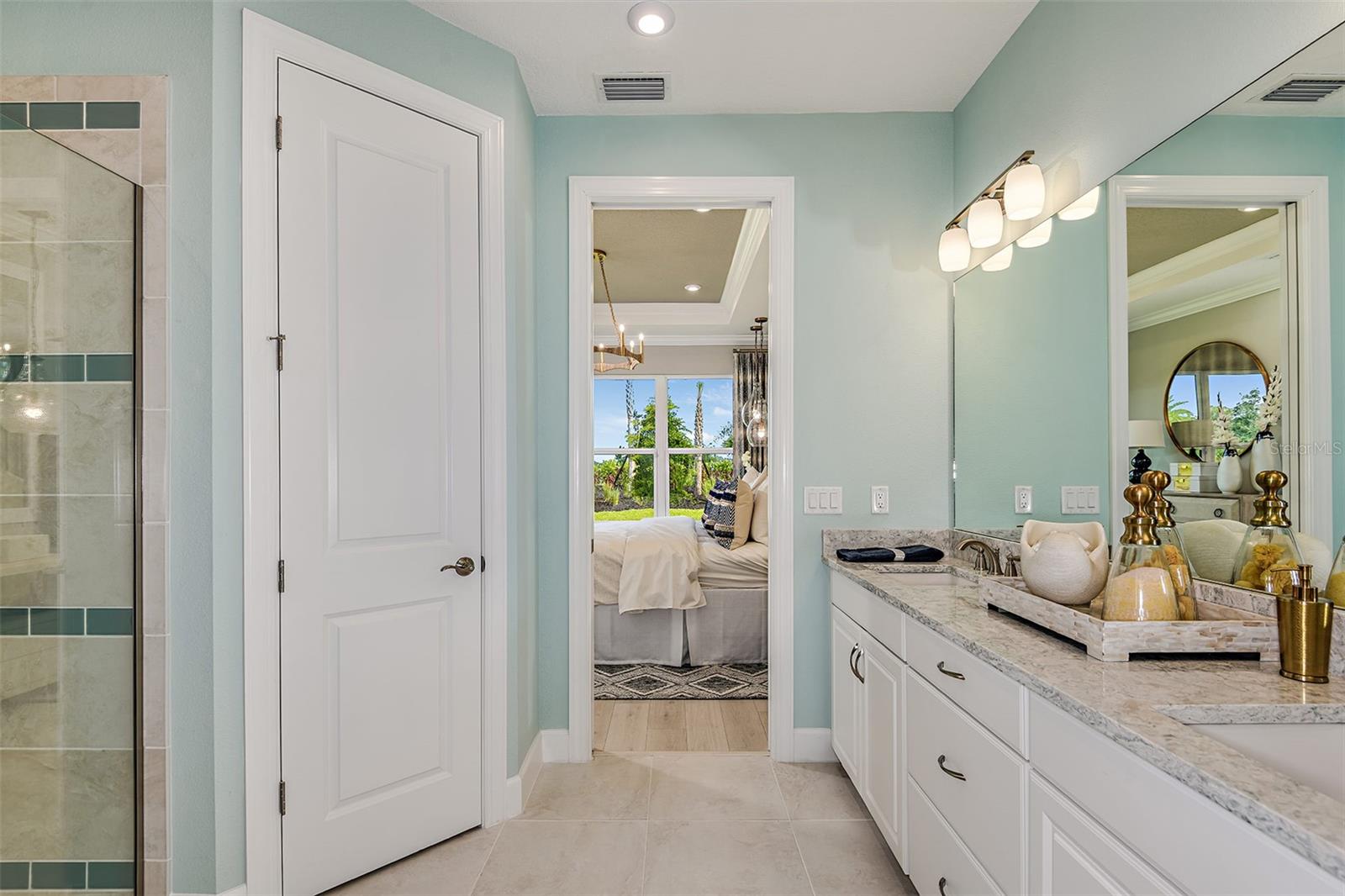 AZARIO ESPLANADE - Residential