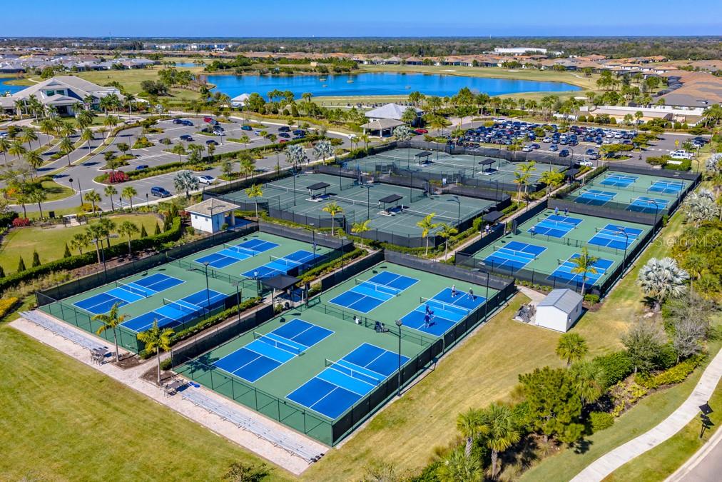 AZARIO ESPLANADE - Residential