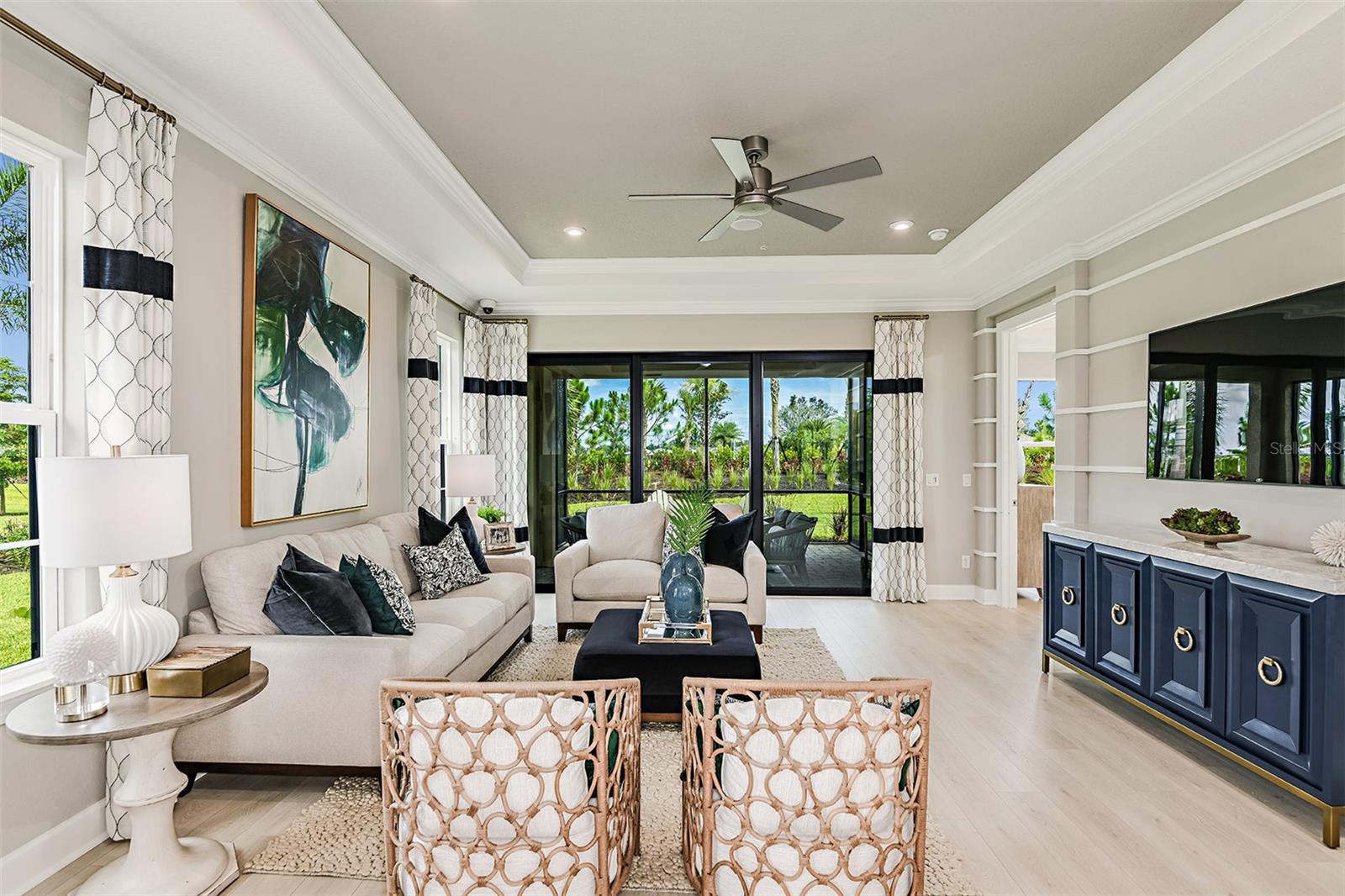 AZARIO ESPLANADE - Residential