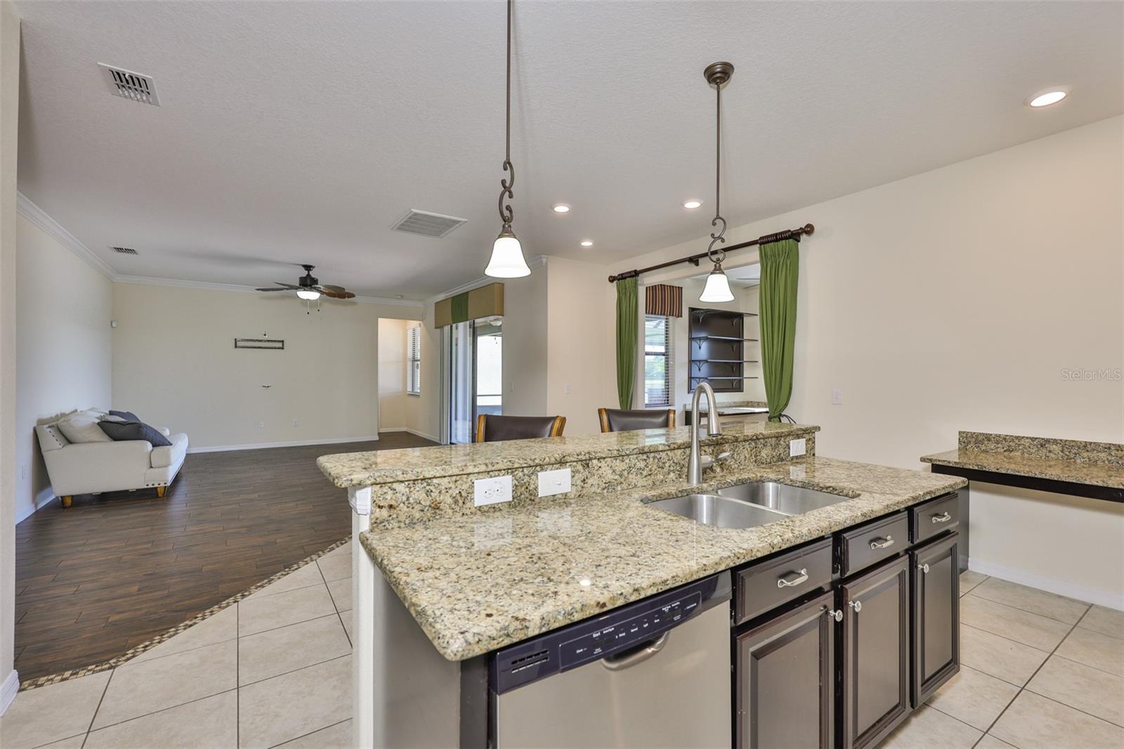 SOUTH FORK TR N - Residential