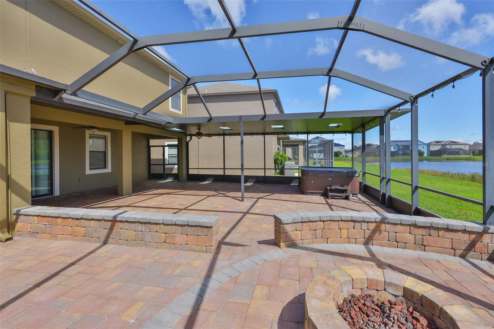SOUTH FORK TR N - Residential