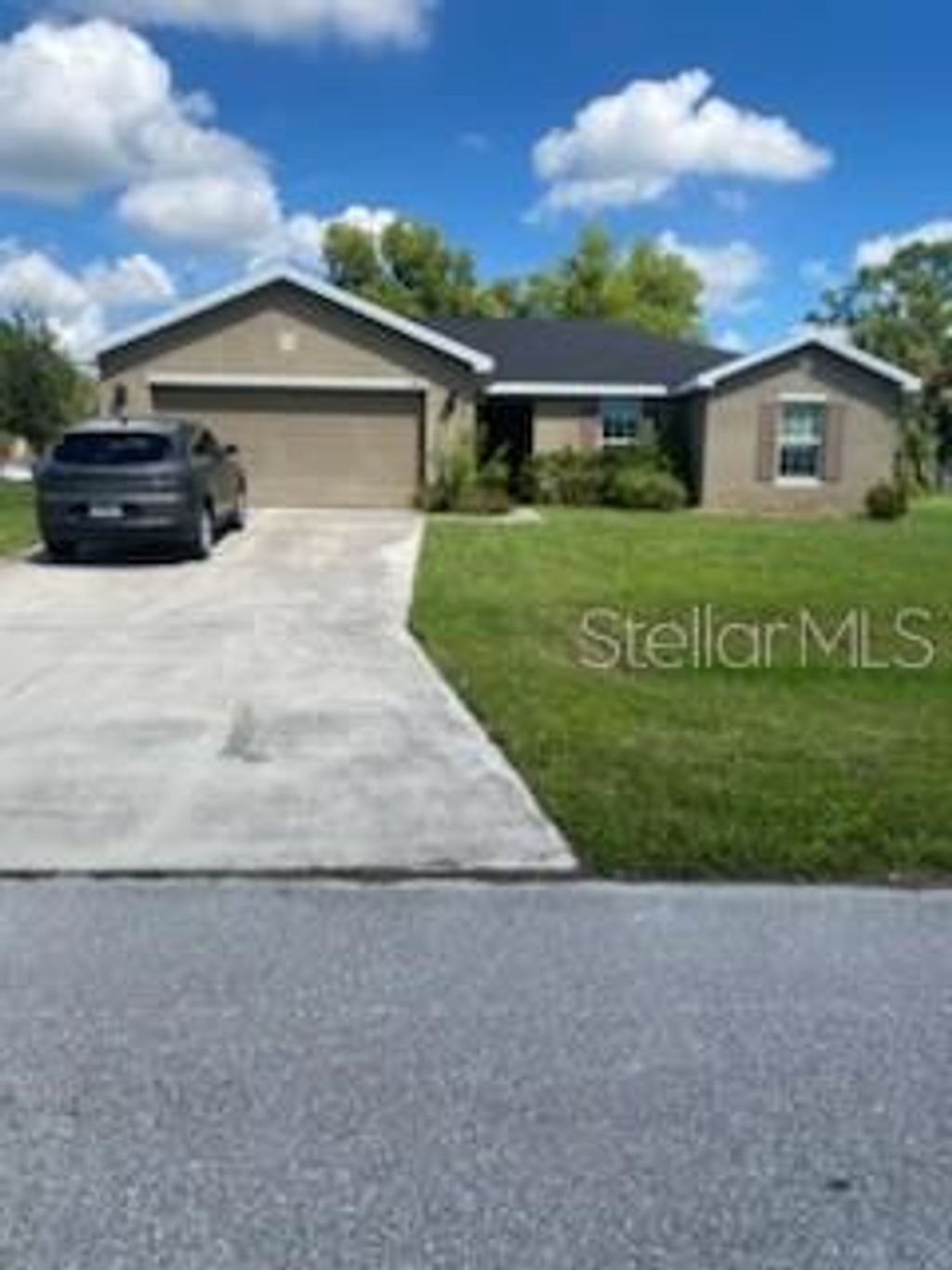 Photo of 1813 SW 36th Terrace, Cape Coral, FL 33914 (MLS # O6348244)