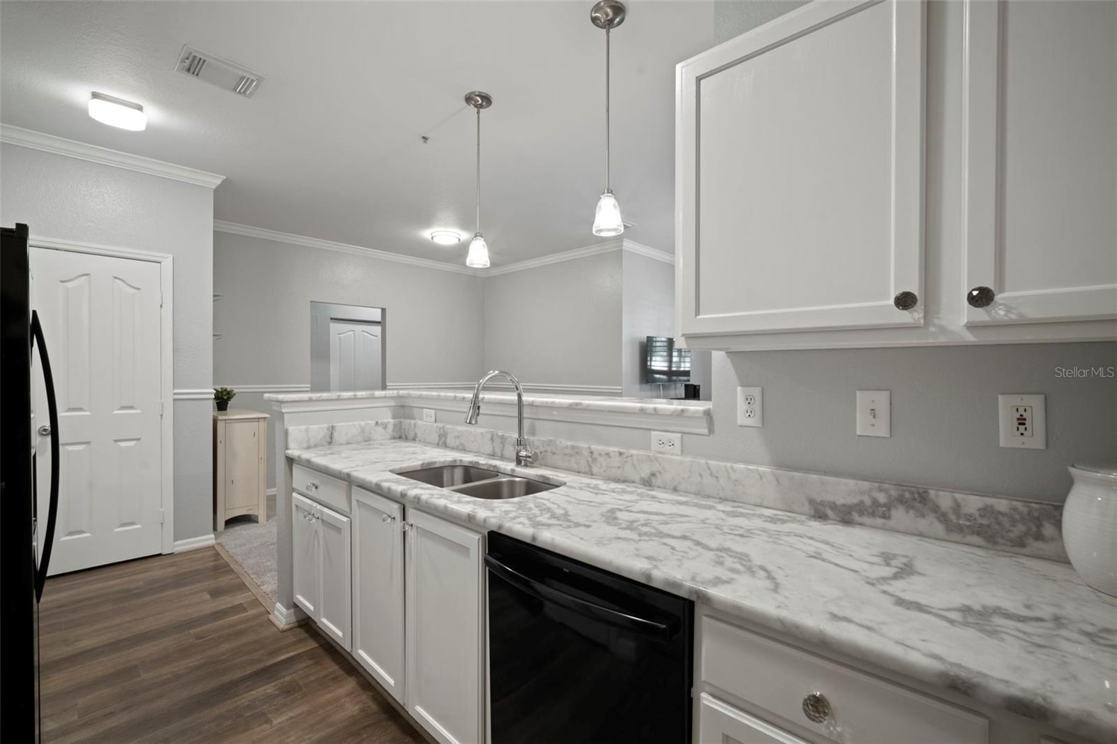 CULBREATH KEY BAYSIDE CONDOMIN - Residential
