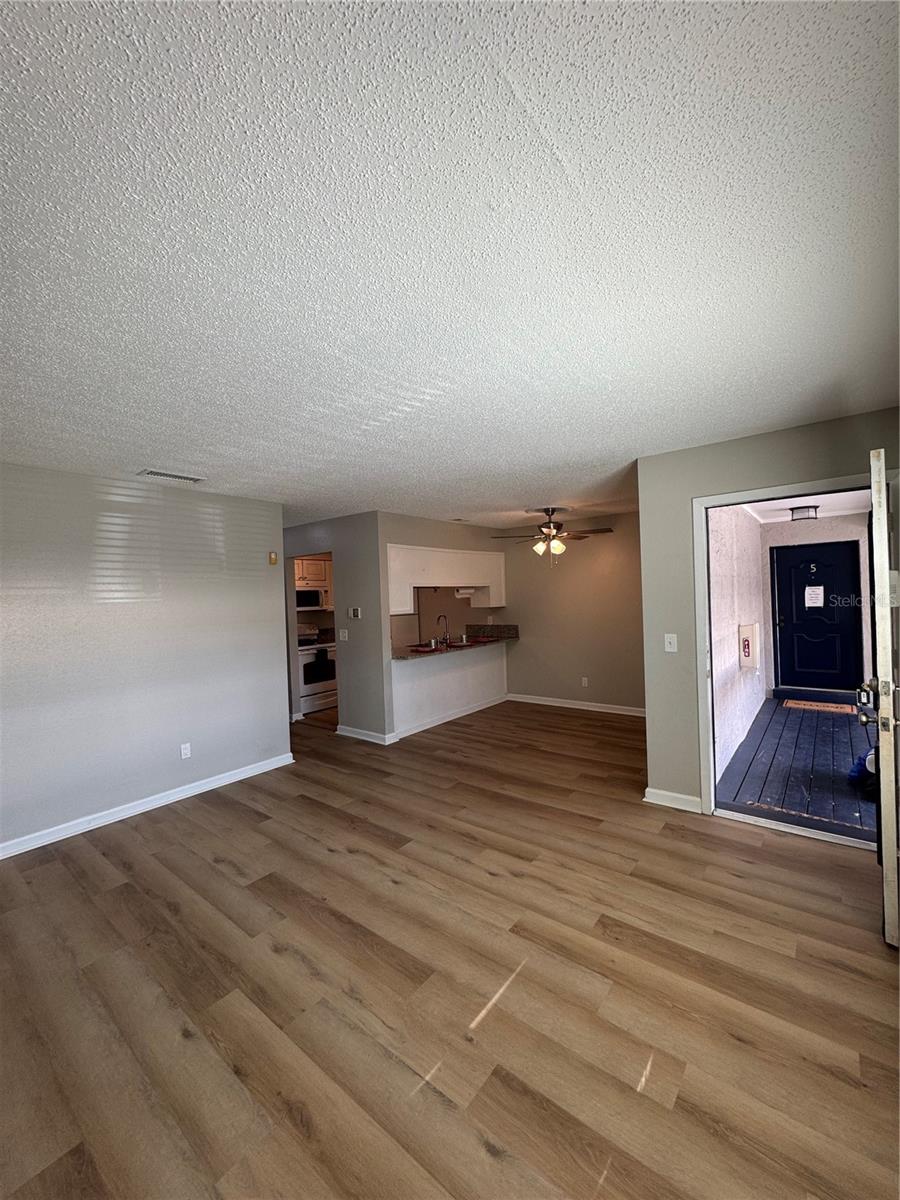 FRANKLIN PARK CONDOMINIUM - Residential