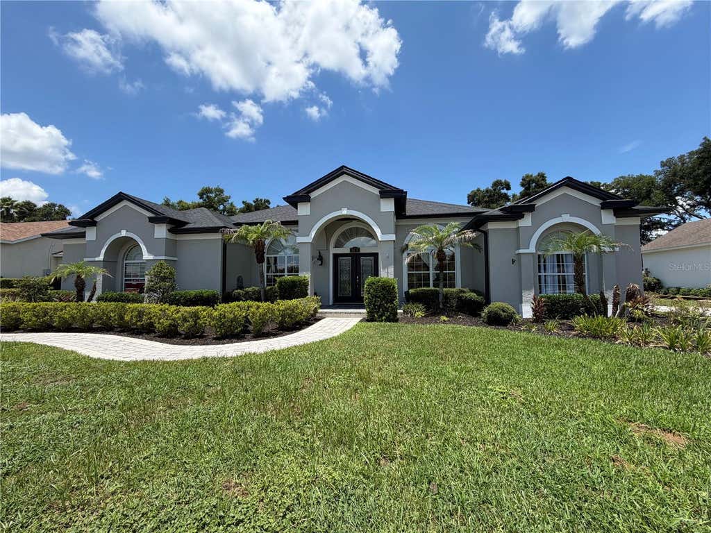Photo of 1070 Ceasars Court, Mount Dora, FL 32757 (MLS # O6434456)