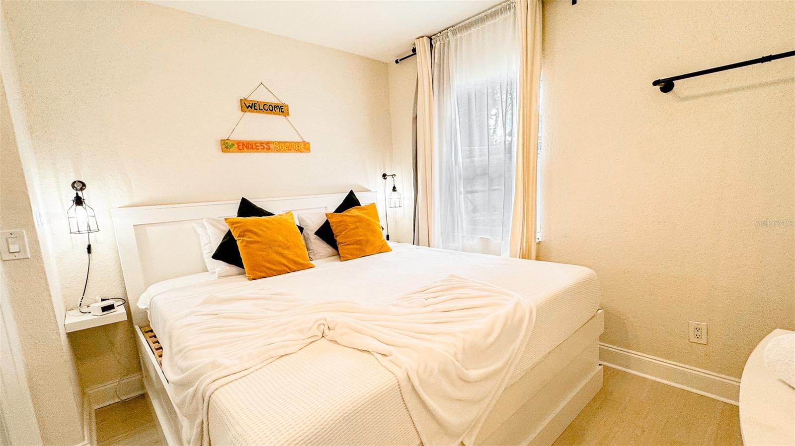 ORANGE HEIGHTS - Residential