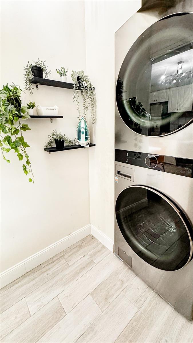 ORANGE HEIGHTS - Residential