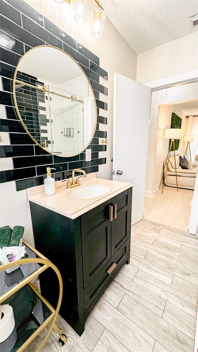 ORANGE HEIGHTS - Residential