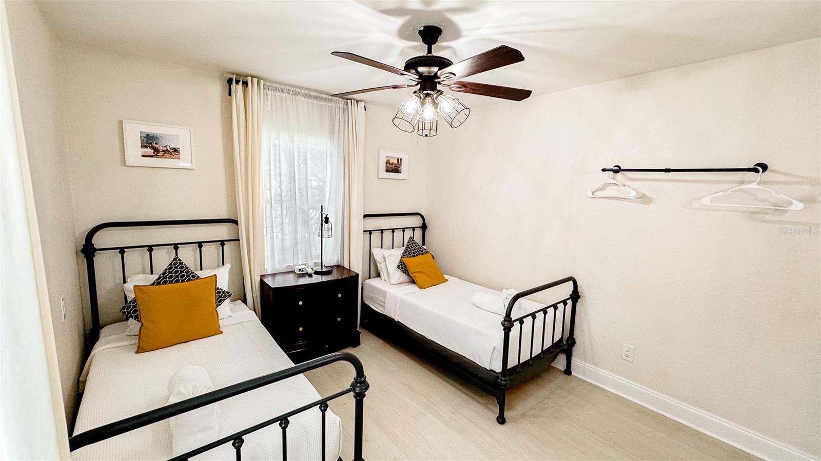 ORANGE HEIGHTS - Residential